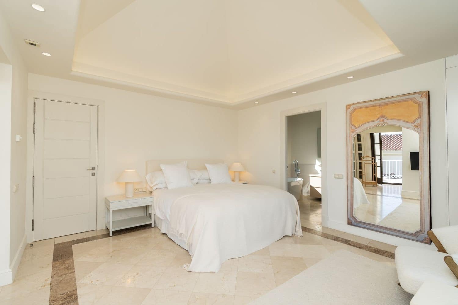 5 makuuhuone Huvila vuokrattavana paikassa Marbella mukana uima-altaan 
autotalli - 15 000 € (Ref: 9819904)