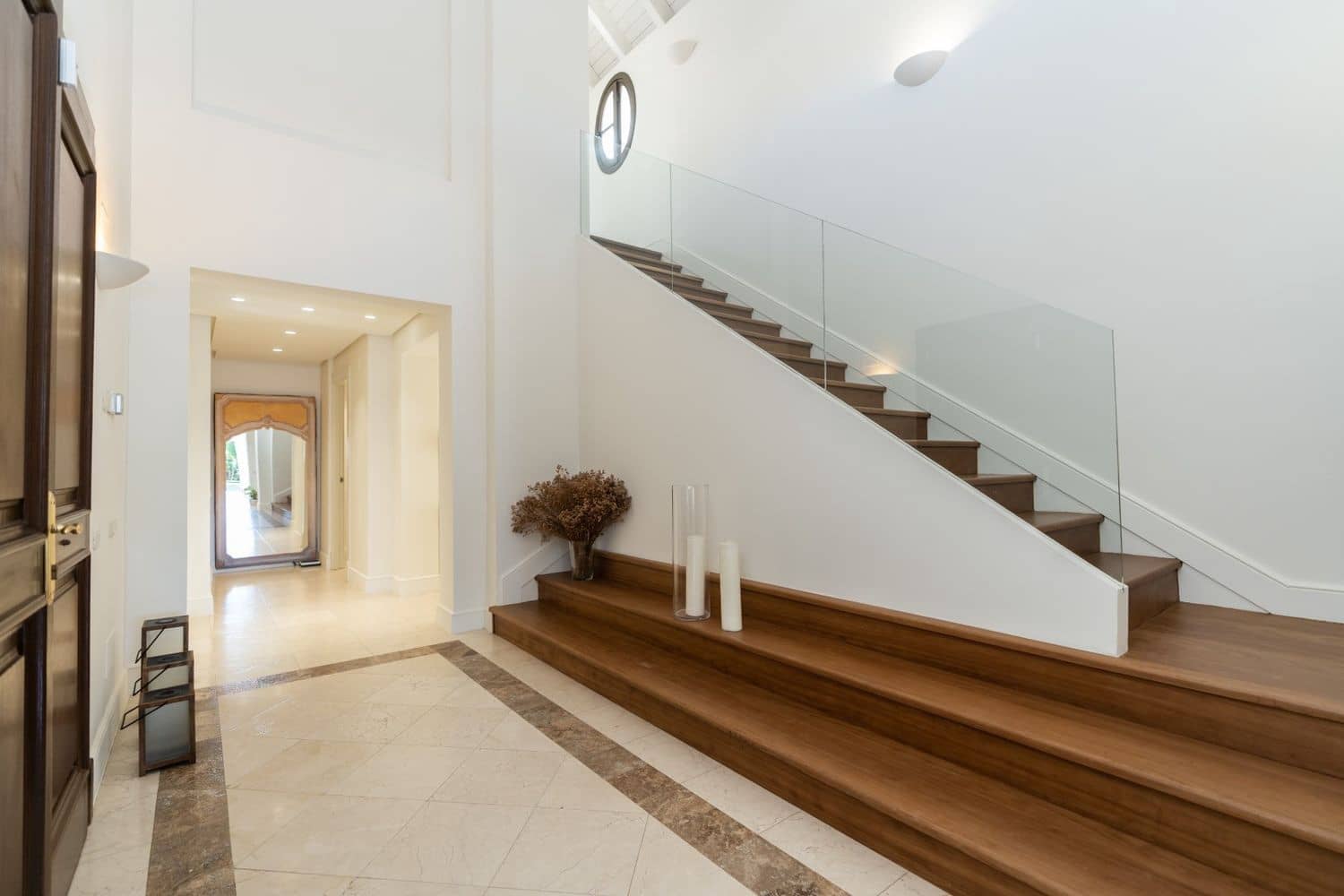 5 makuuhuone Huvila vuokrattavana paikassa Marbella mukana uima-altaan 
autotalli - 15 000 € (Ref: 9819904)