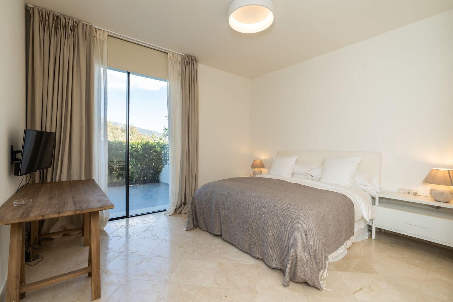 5 makuuhuone Huvila vuokrattavana paikassa Marbella mukana uima-altaan 
autotalli - 15 000 € (Ref: 9819904)
