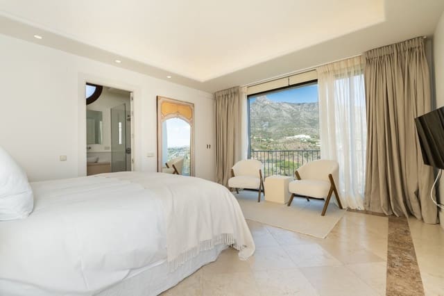 5 makuuhuone Huvila vuokrattavana paikassa Lomas De Marbella, Marbella mukana uima-altaan 
autotalli - 15 000 € (Ref: 9819904)