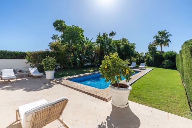 5 makuuhuone Huvila vuokrattavana paikassa Lomas De Marbella, Marbella mukana uima-altaan 
autotalli - 15 000 € (Ref: 9819904)