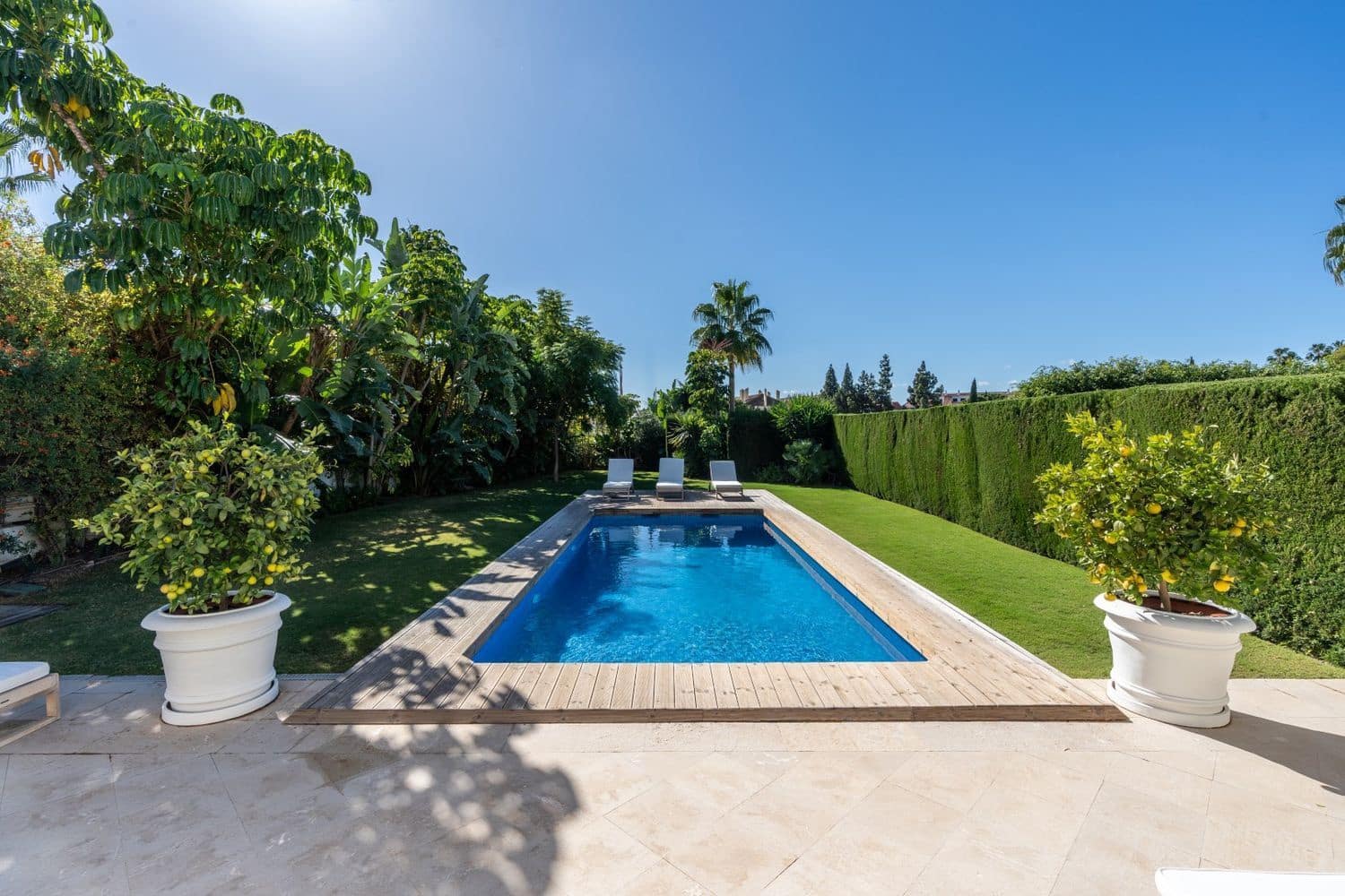 5 makuuhuone Huvila vuokrattavana paikassa Marbella mukana uima-altaan 
autotalli - 15 000 € (Ref: 9819904)
