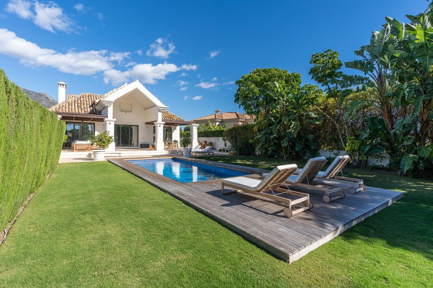 5 makuuhuone Huvila vuokrattavana paikassa Marbella mukana uima-altaan 
autotalli - 15 000 € (Ref: 9819904)