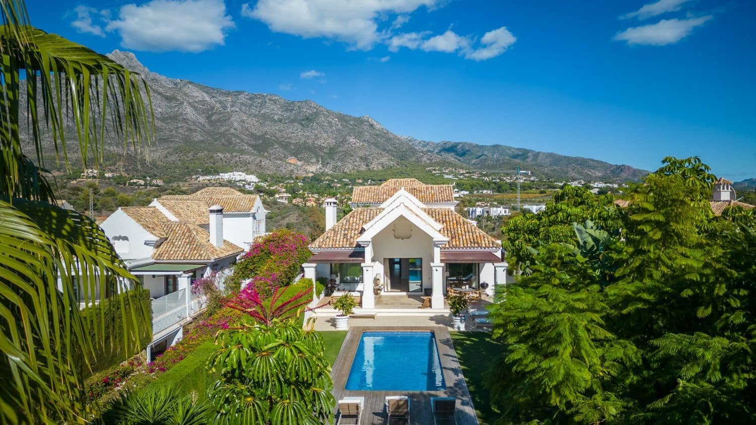 5 makuuhuone Huvila vuokrattavana paikassa Marbella mukana uima-altaan 
autotalli - 15 000 € (Ref: 9819904)