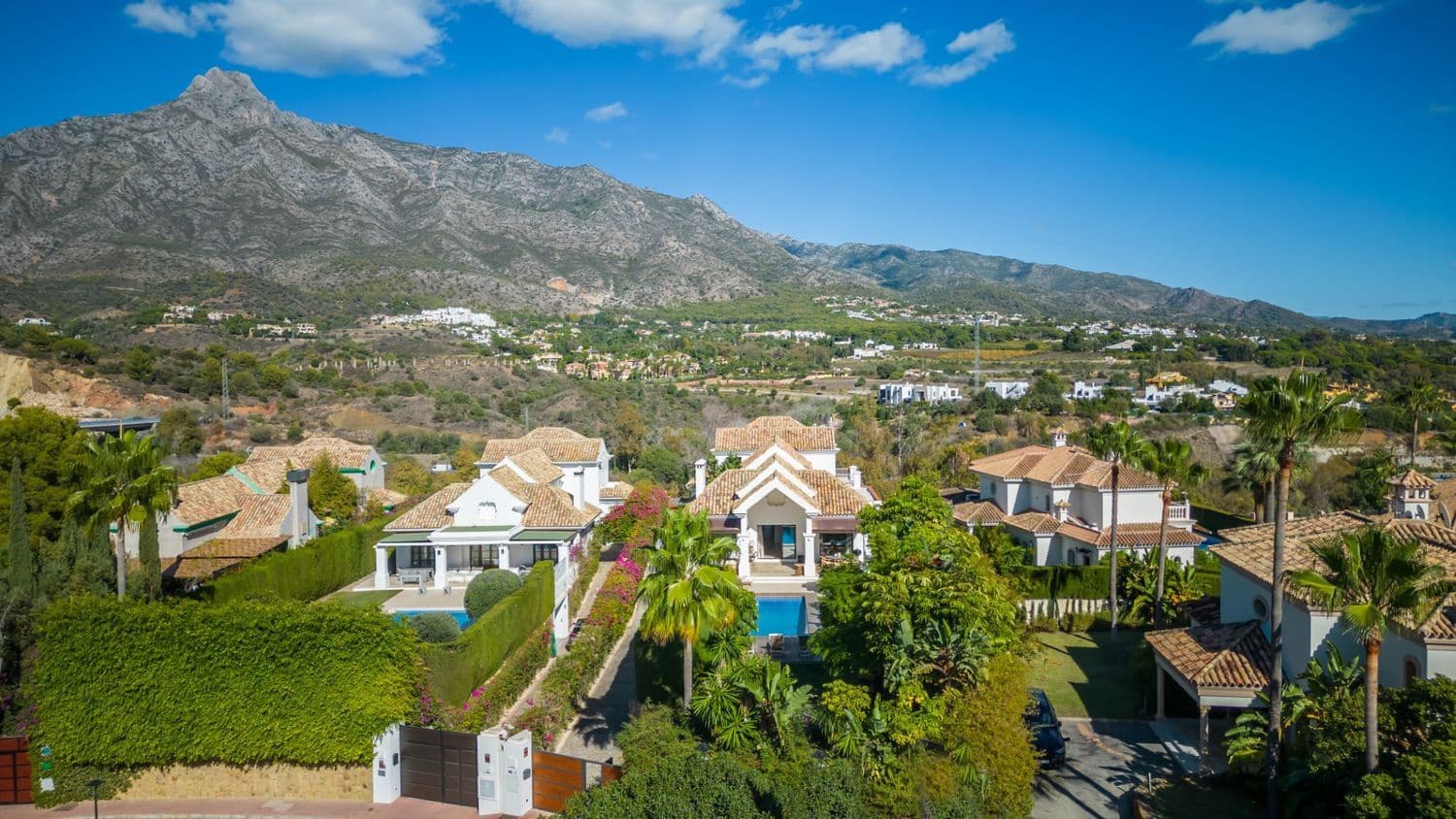 5 makuuhuone Huvila vuokrattavana paikassa Marbella mukana uima-altaan 
autotalli - 15 000 € (Ref: 9819904)