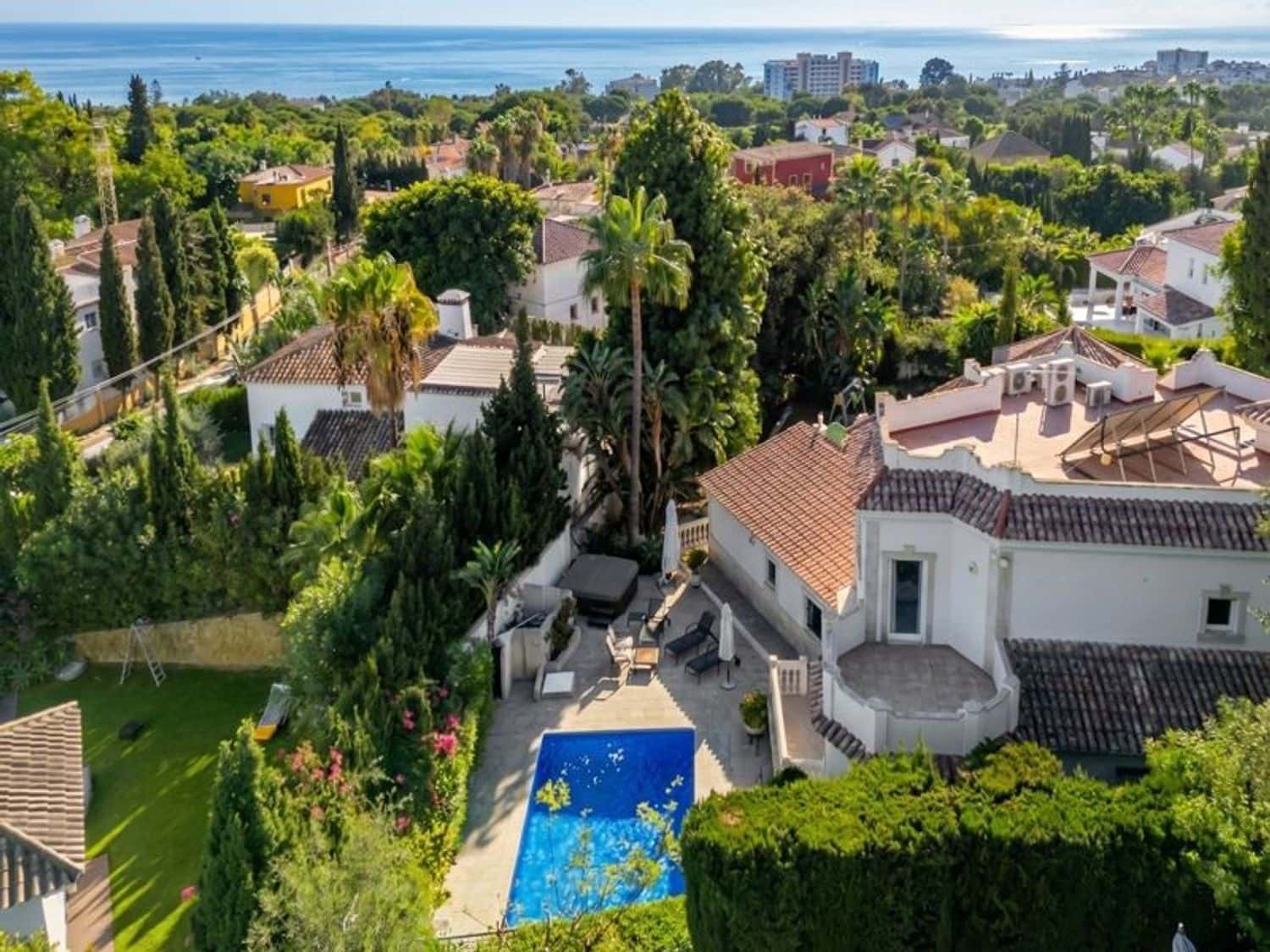 5 camera da letto Villa in vendita in Marbella con piscina garage - 1.695.000 € (Rif: 9826138)