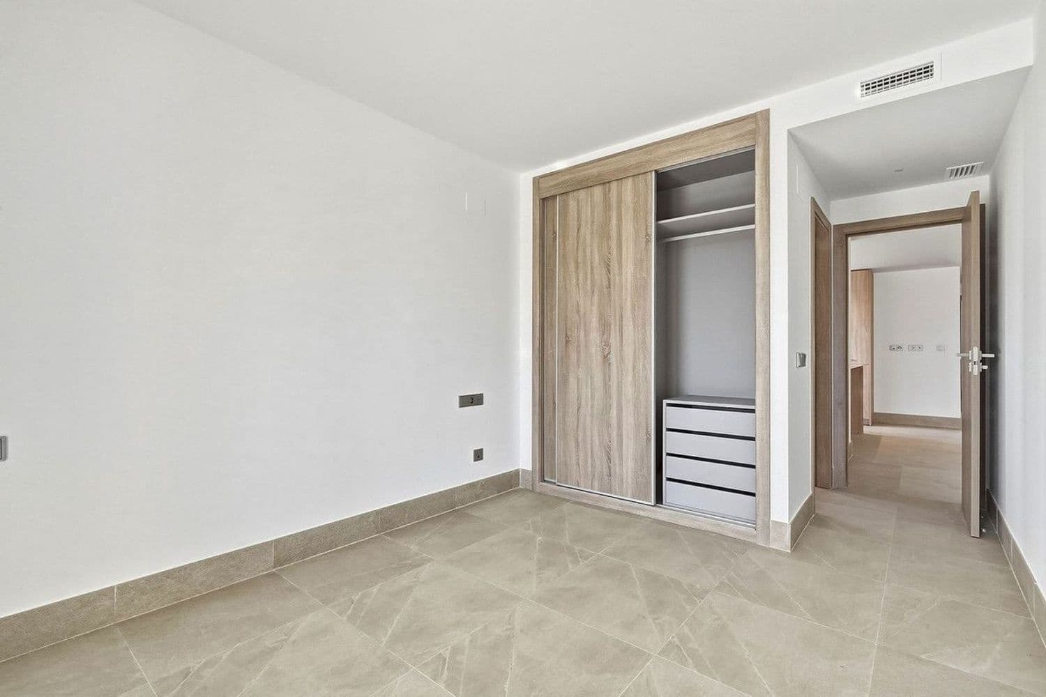 3 chambre Appartement à vendre à Casares avec piscine garage - 450 000 € (Ref: 9826949)