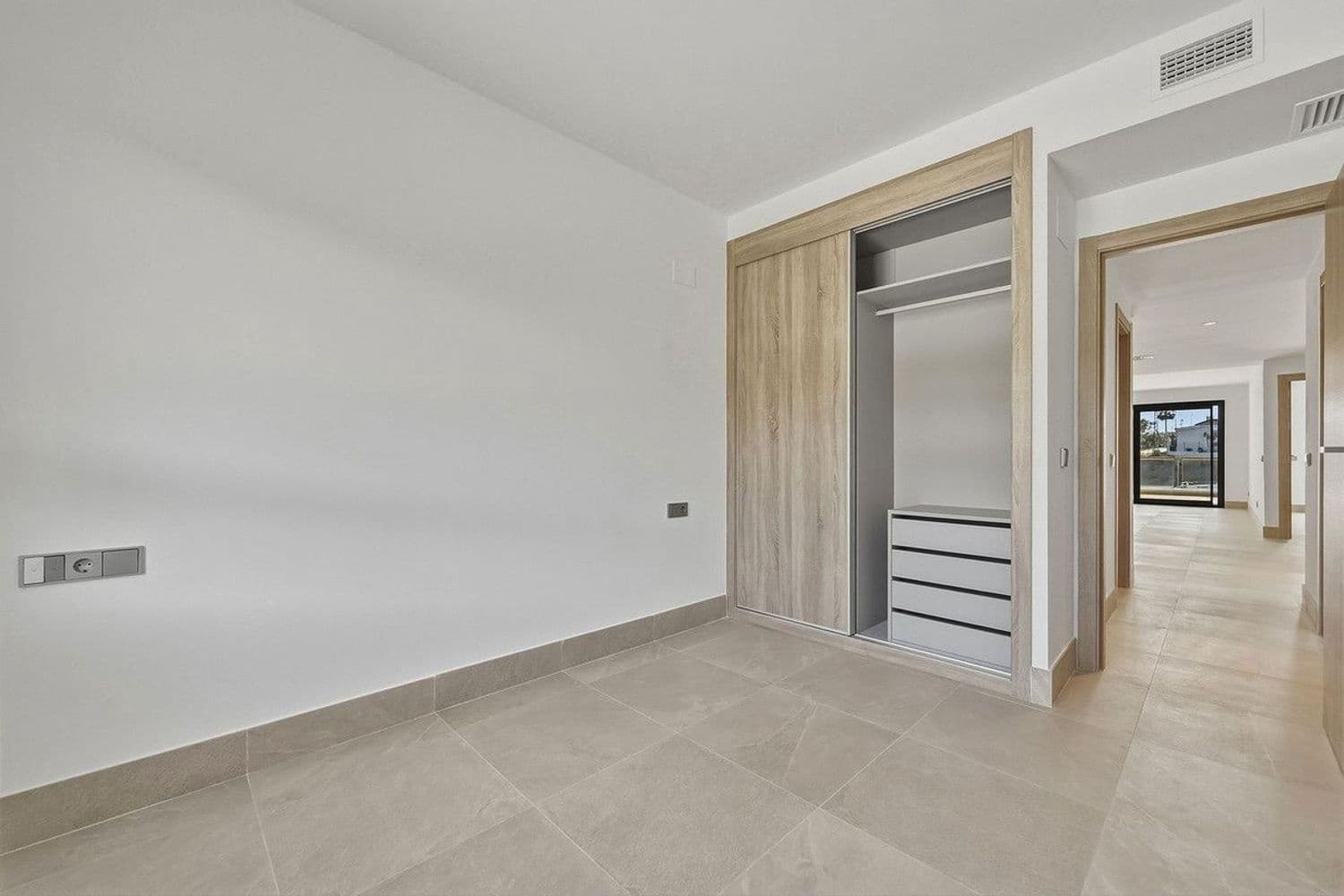 3 chambre Appartement à vendre à Casares avec piscine garage - 450 000 € (Ref: 9826949)