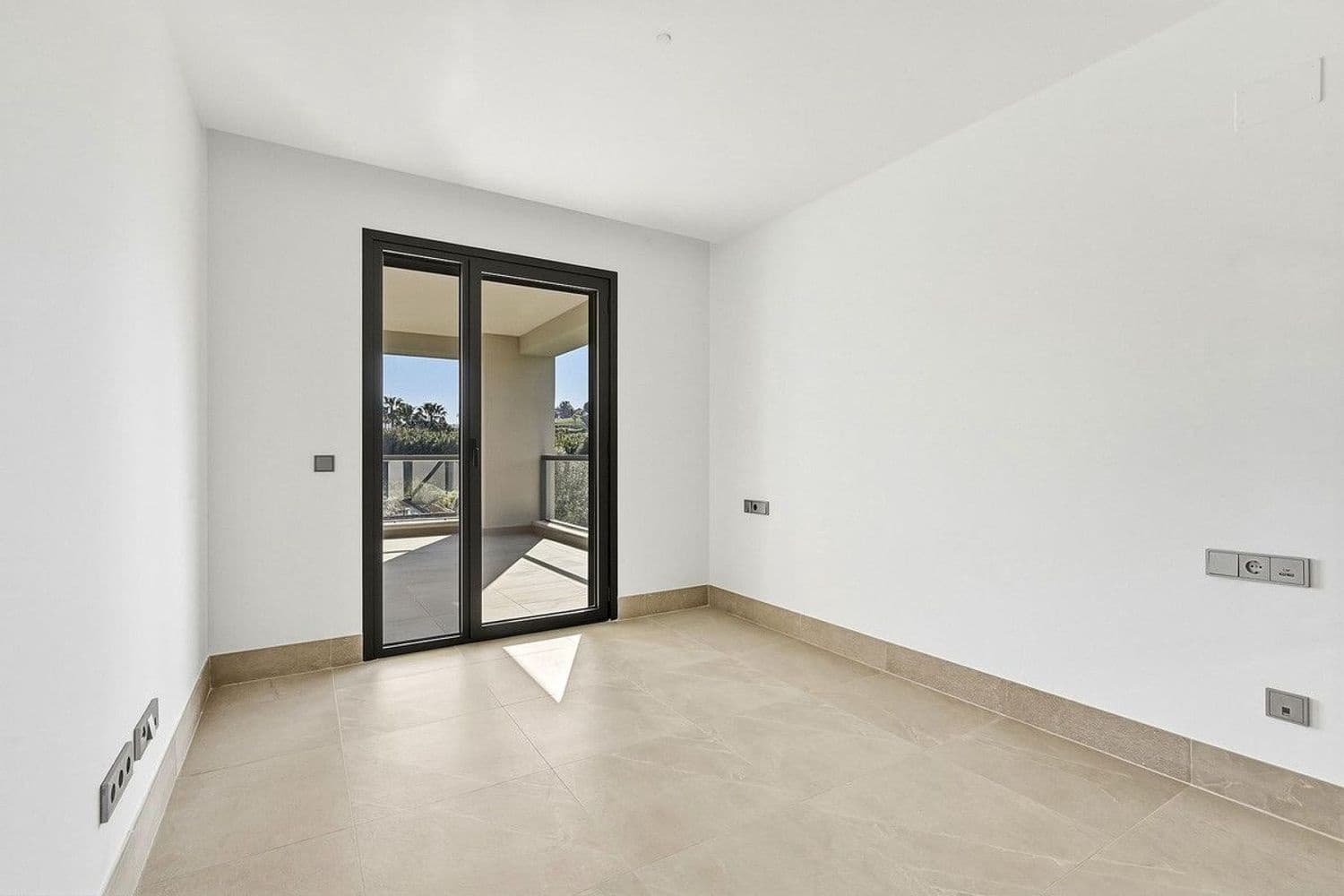 3 chambre Appartement à vendre à Casares avec piscine garage - 450 000 € (Ref: 9826949)