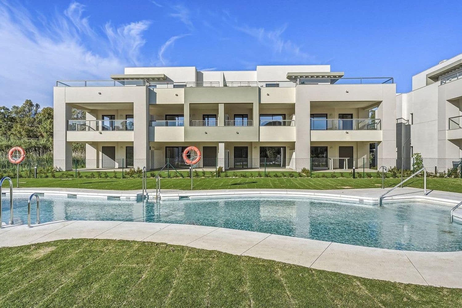 3 chambre Appartement à vendre à Casares avec piscine garage - 450 000 € (Ref: 9826949)
