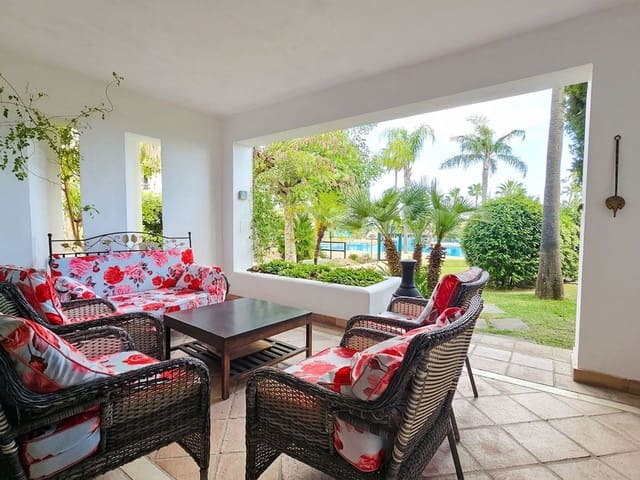 Casa de 2 habitaciones en El Paraíso, Benahavís en venta con piscina garaje - 795.000 € (Ref: 9840028)