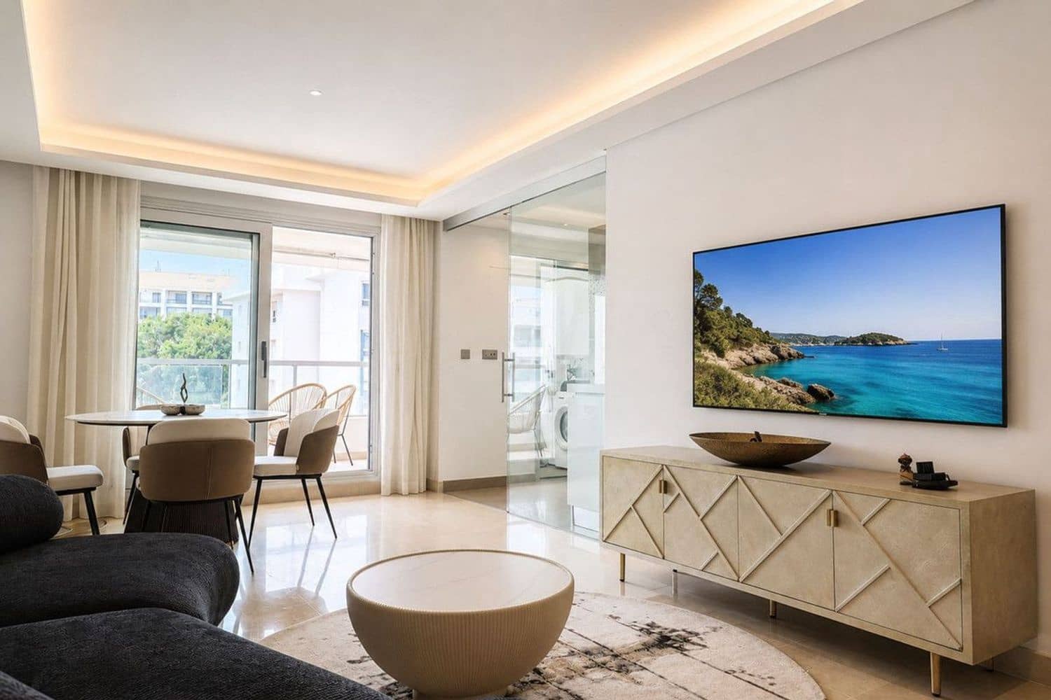 3 bedroom Apartment for sale in San Pedro de Alcantara with pool garage - € 649,000 (Ref: 9840029)