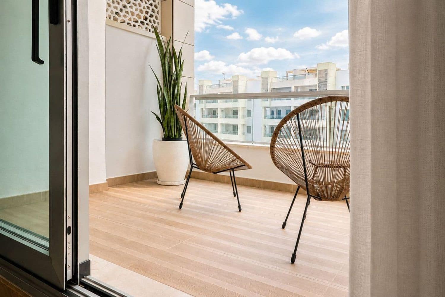 3 bedroom Apartment for sale in San Pedro de Alcantara with pool garage - € 649,000 (Ref: 9840029)
