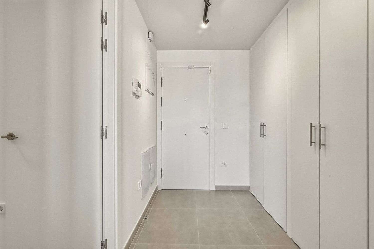 3 sypialnia Apartament na sprzedaż w New Golden Mile z basenem garażem - 520 000 € (Ref: 9840030)