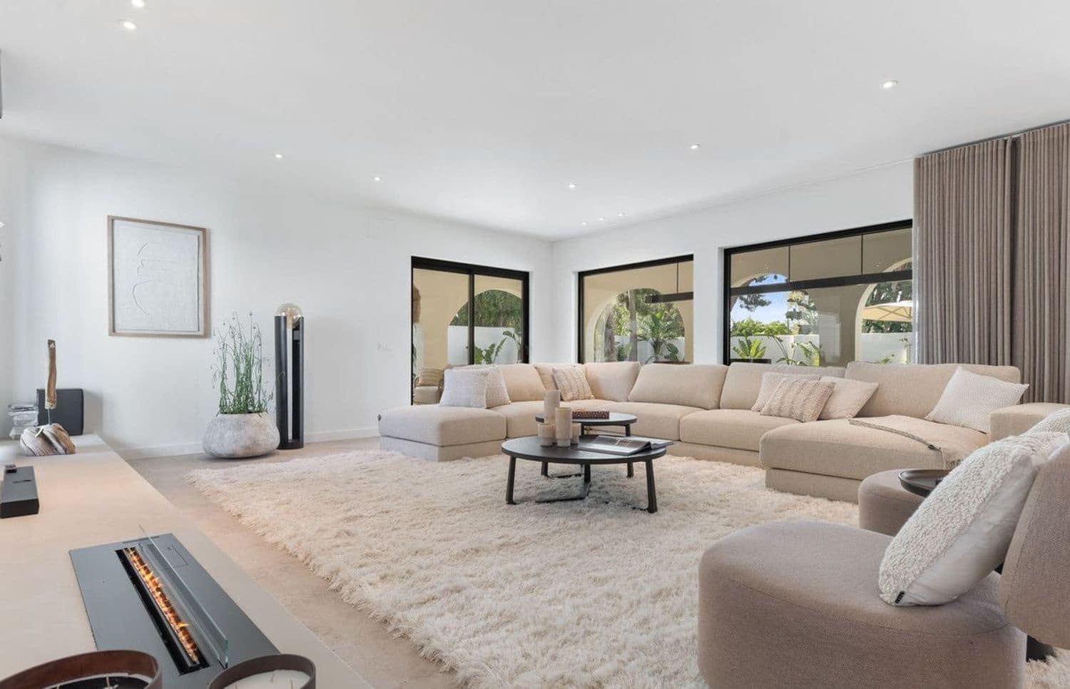 5 bedroom Villa for sale in San Pedro de Alcantara with pool garage - € 4,350,000 (Ref: 9840031)