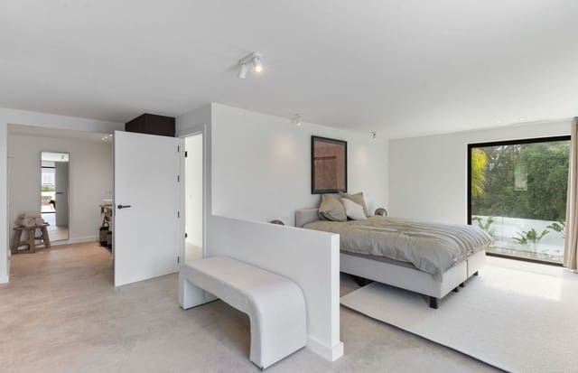 5 soveværelse Villa til salg i Guadalmina Baja, Marbella med swimmingpool garage - € 4.350.000 (Ref: 9840031)