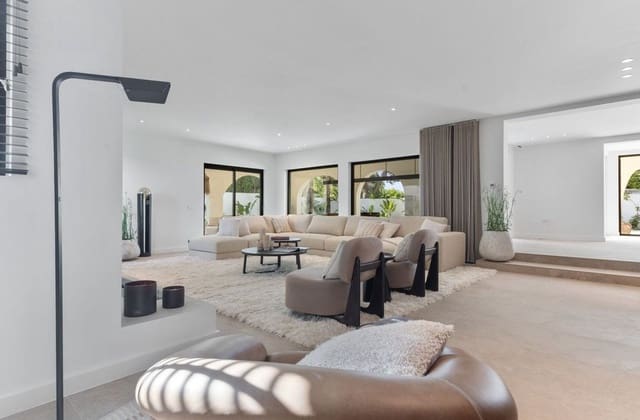 5 soveværelse Villa til salg i Guadalmina Baja, Marbella med swimmingpool garage - € 4.350.000 (Ref: 9840031)