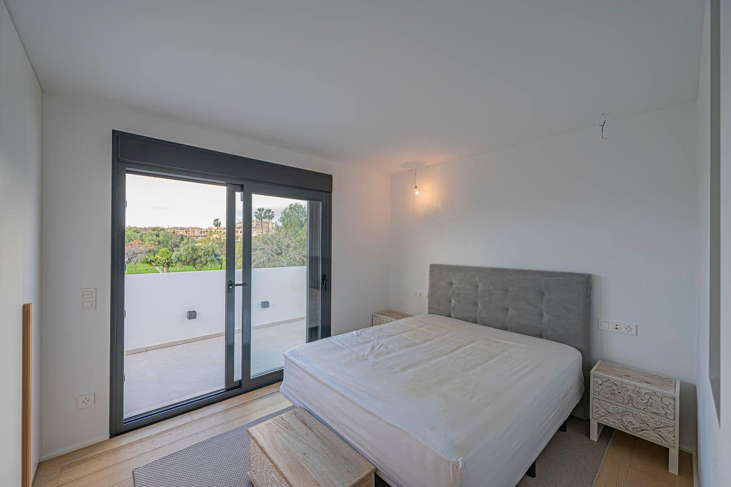4 bedroom Townhouse for sale in San Pedro de Alcantara with garage - € 890,000 (Ref: 9840760)