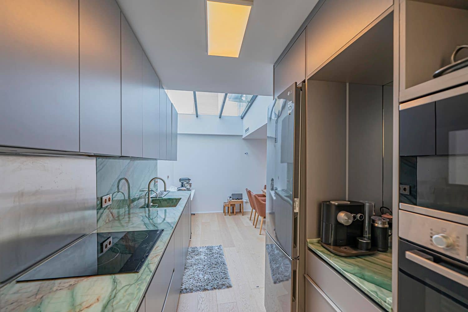 4 bedroom Townhouse for sale in San Pedro de Alcantara with garage - € 890,000 (Ref: 9840760)