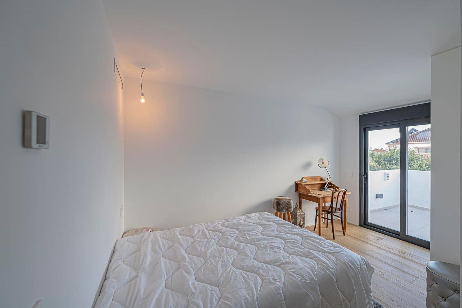 4 bedroom Townhouse for sale in San Pedro de Alcantara with garage - € 890,000 (Ref: 9840760)