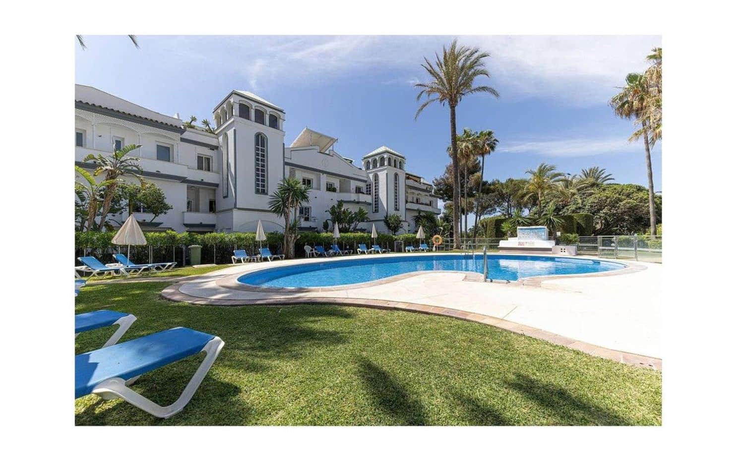 2 sypialnia Apartament na sprzedaż w Estepona z basenem garażem - 495 000 € (Ref: 9844728)