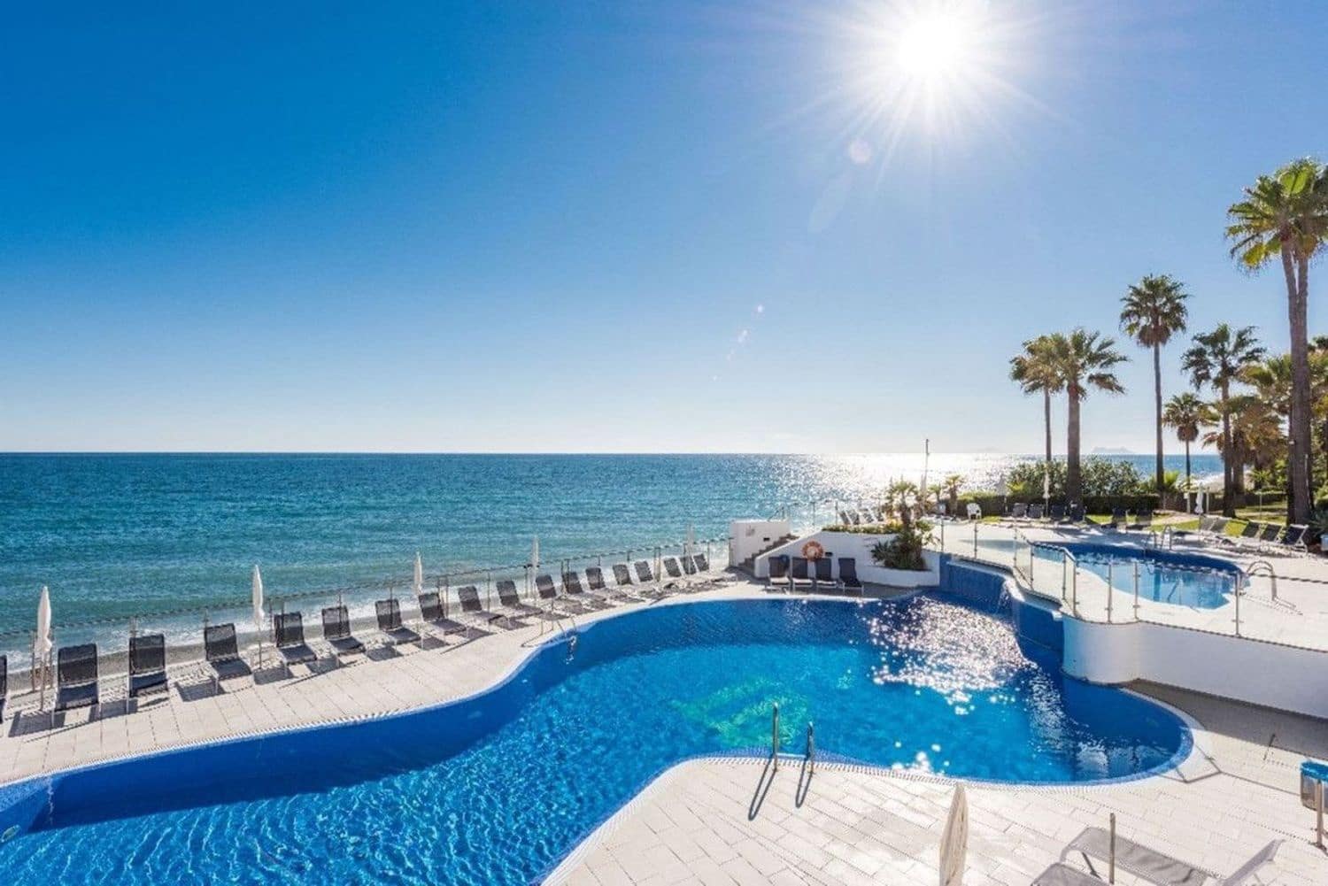 2 sypialnia Apartament na sprzedaż w Estepona z basenem garażem - 495 000 € (Ref: 9844728)