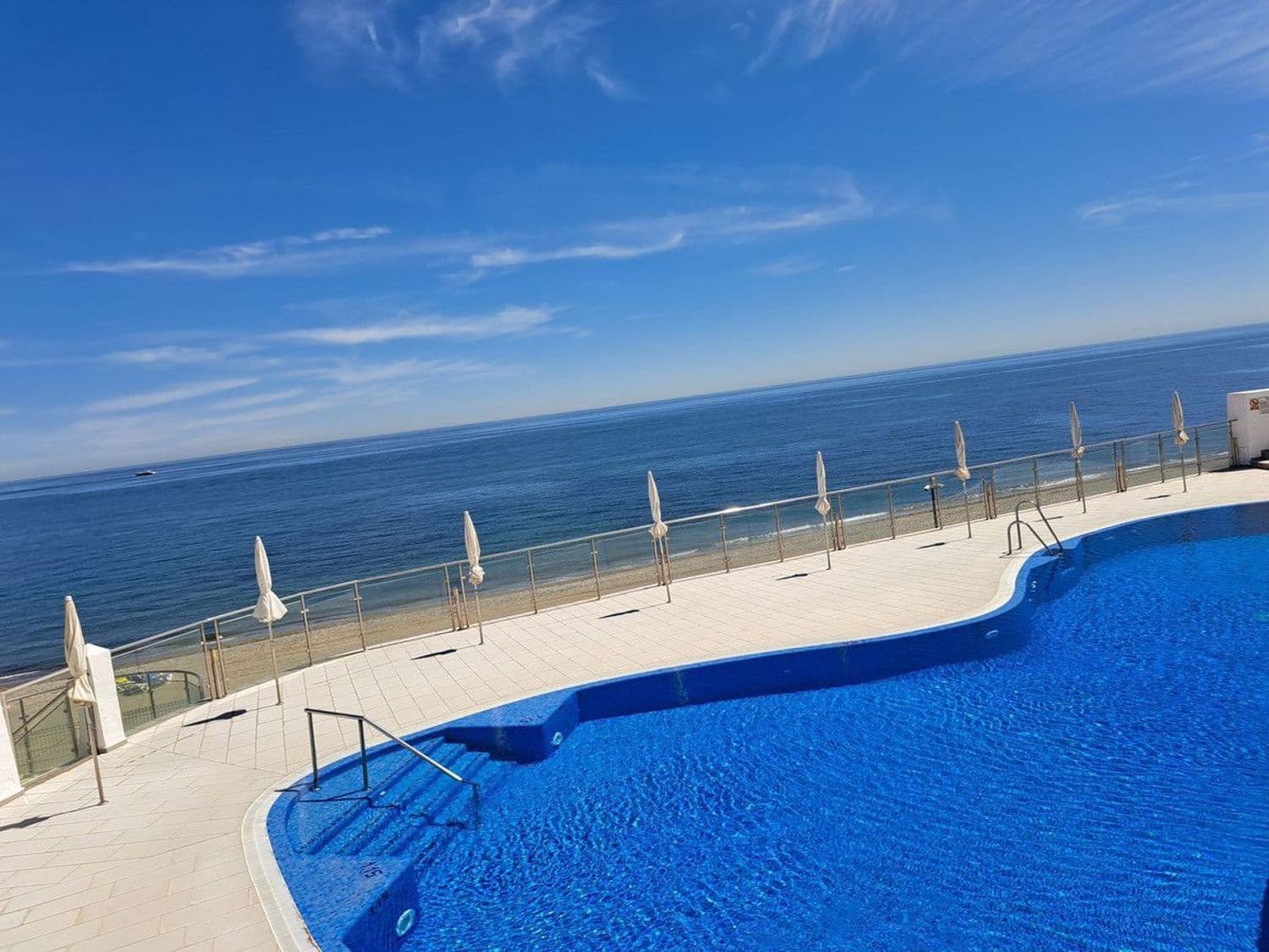 2 sypialnia Apartament na sprzedaż w Estepona z basenem garażem - 495 000 € (Ref: 9844728)