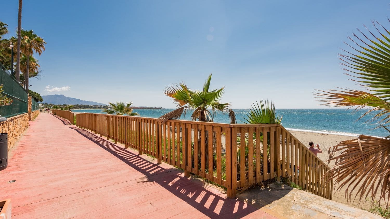2 sypialnia Apartament na sprzedaż w Estepona z basenem garażem - 495 000 € (Ref: 9844728)