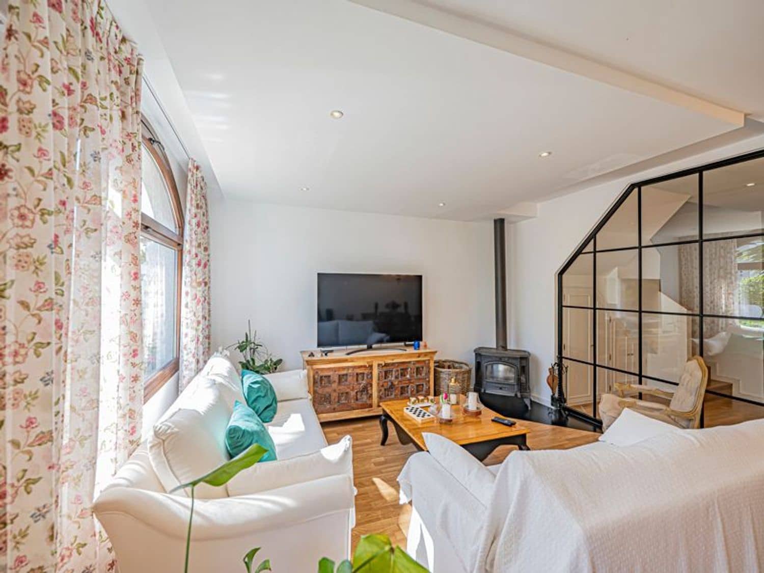 2 soverom Hus til salgs i Atalaya-Isdabe med svømmebasseng garasje - € 549 000 (Ref: 9848997)
