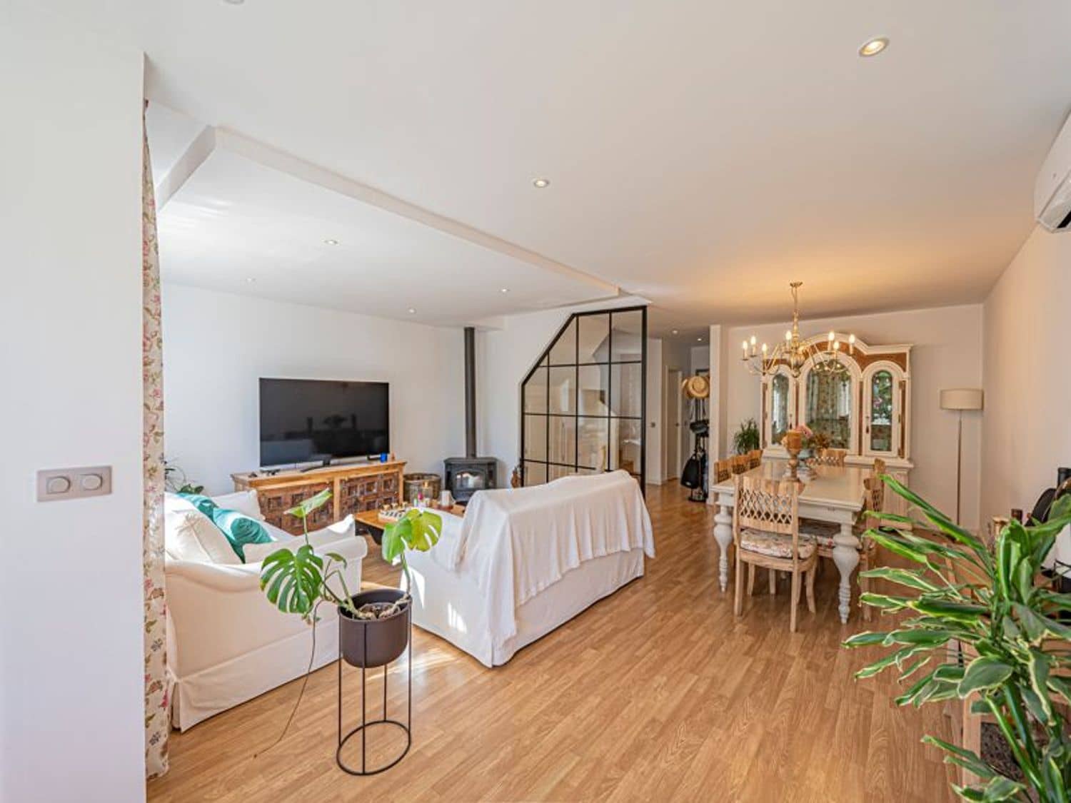 2 soverom Hus til salgs i Atalaya-Isdabe med svømmebasseng garasje - € 549 000 (Ref: 9848997)