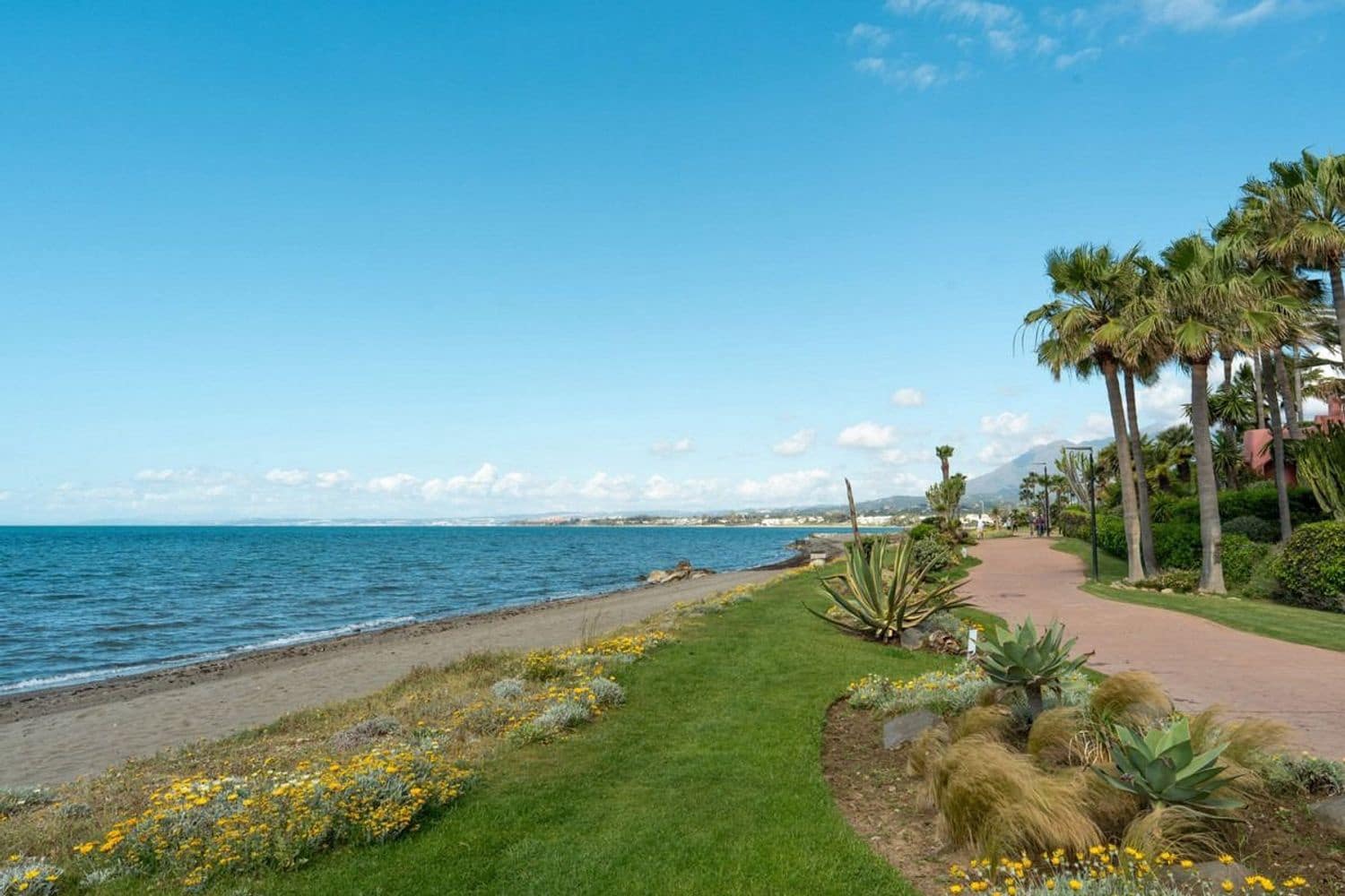 Apartamento de 1 habitación en New Golden Mile en venta con garaje - 1.499.000 € (Ref: 9856310)