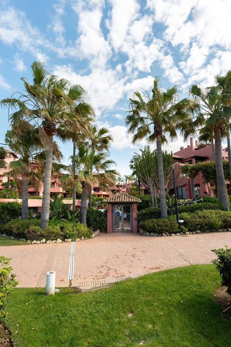 Apartamento de 1 habitación en New Golden Mile en venta con garaje - 1.499.000 € (Ref: 9856310)