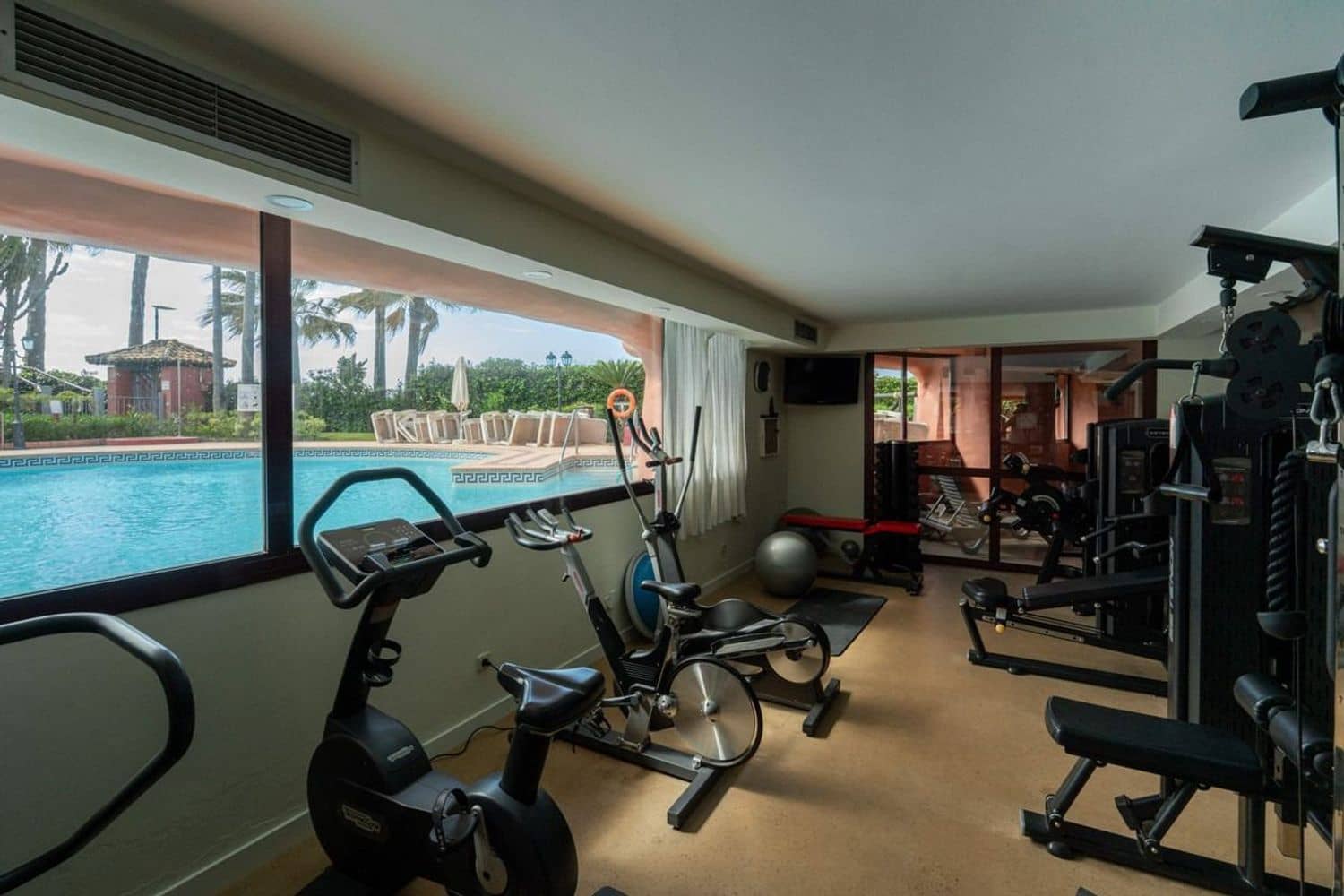 Apartamento de 1 habitación en New Golden Mile en venta con garaje - 1.499.000 € (Ref: 9856310)
