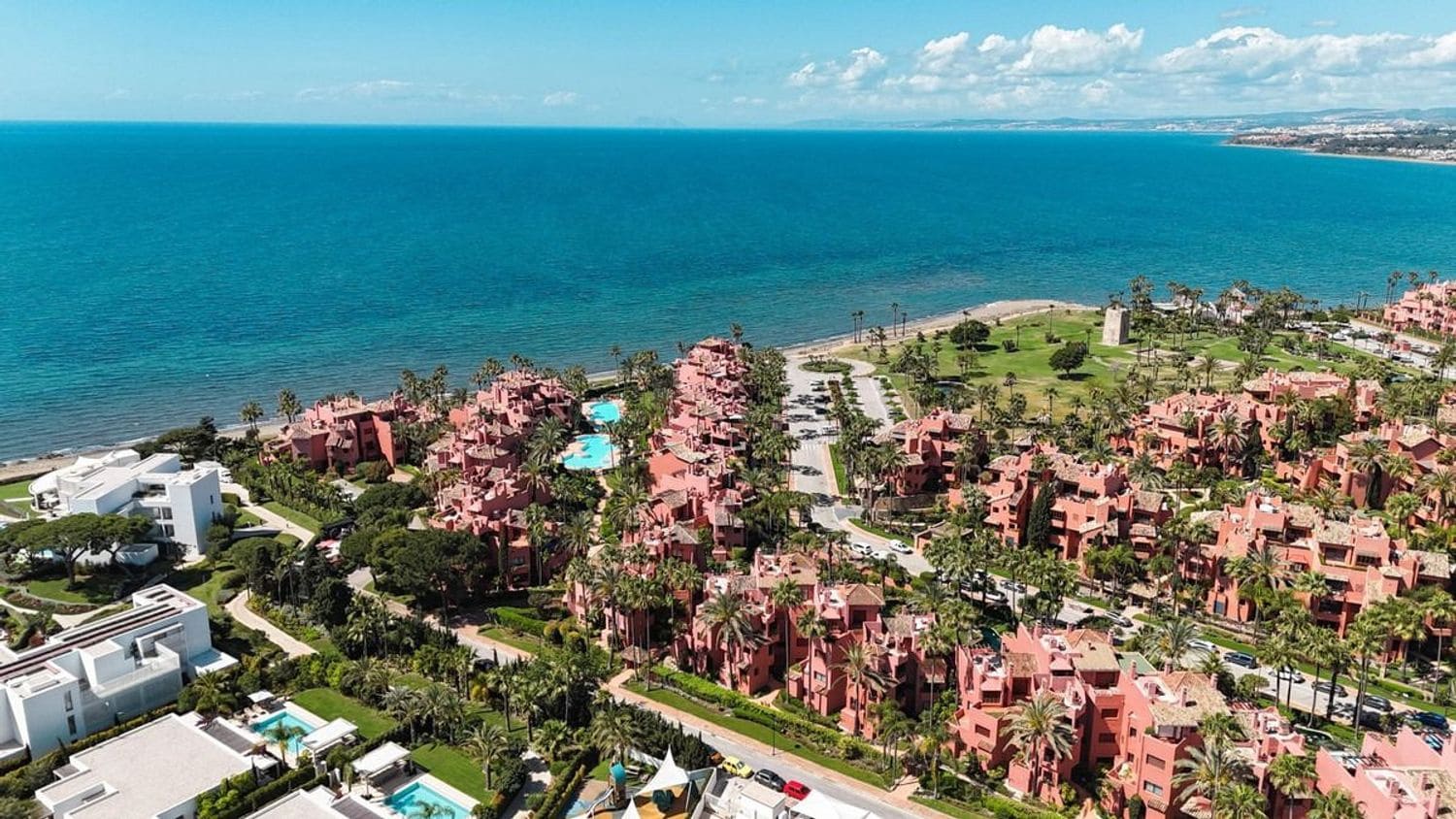 Apartamento de 1 habitación en New Golden Mile en venta con garaje - 1.499.000 € (Ref: 9856310)