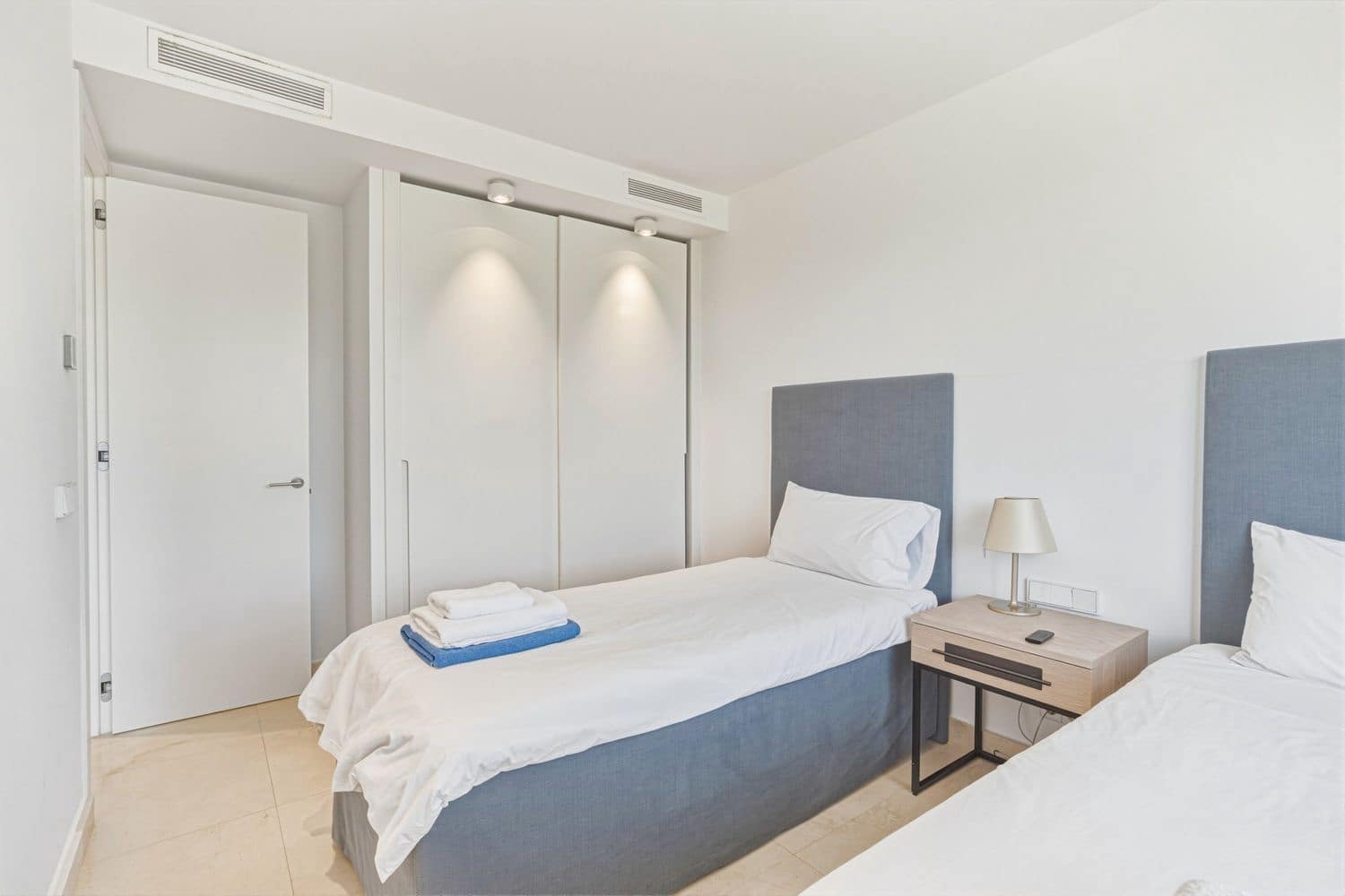 4 chambre Maison de Ville à vendre à La Cala de Mijas avec garage - 1 295 000 € (Ref: 9856311)
