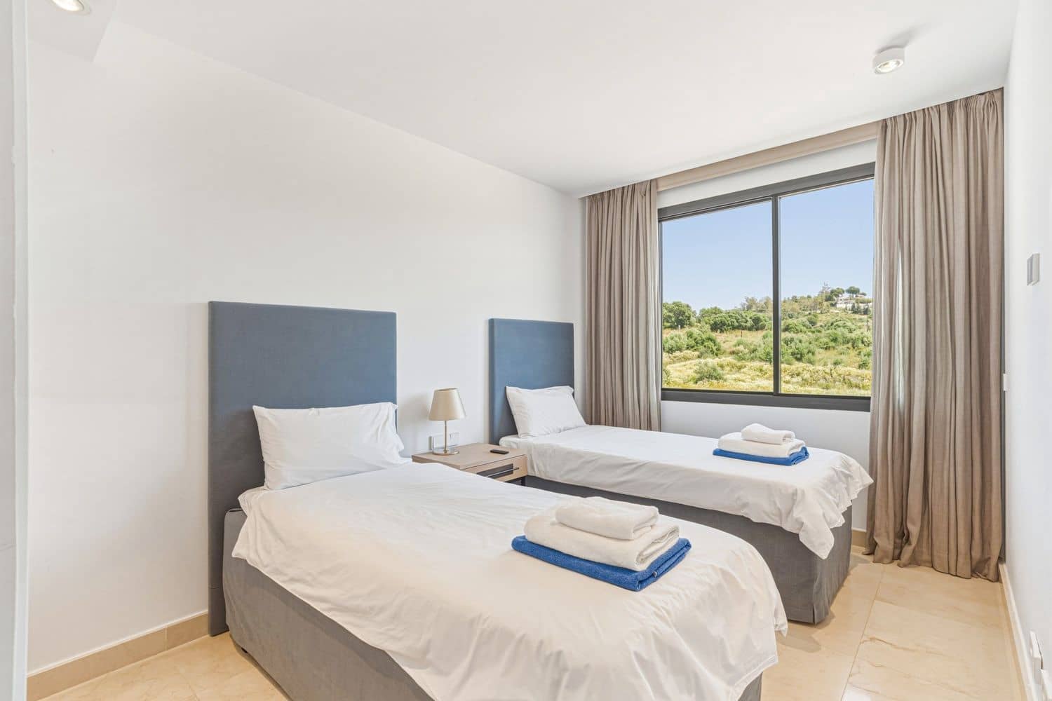 4 chambre Maison de Ville à vendre à La Cala de Mijas avec garage - 1 295 000 € (Ref: 9856311)