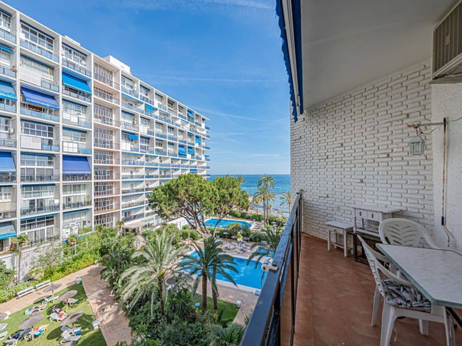 1 makuuhuone Huoneisto myytävänä paikassa Marbella mukana uima-altaan 
autotalli - 494 000 € (Ref: 9856315)
