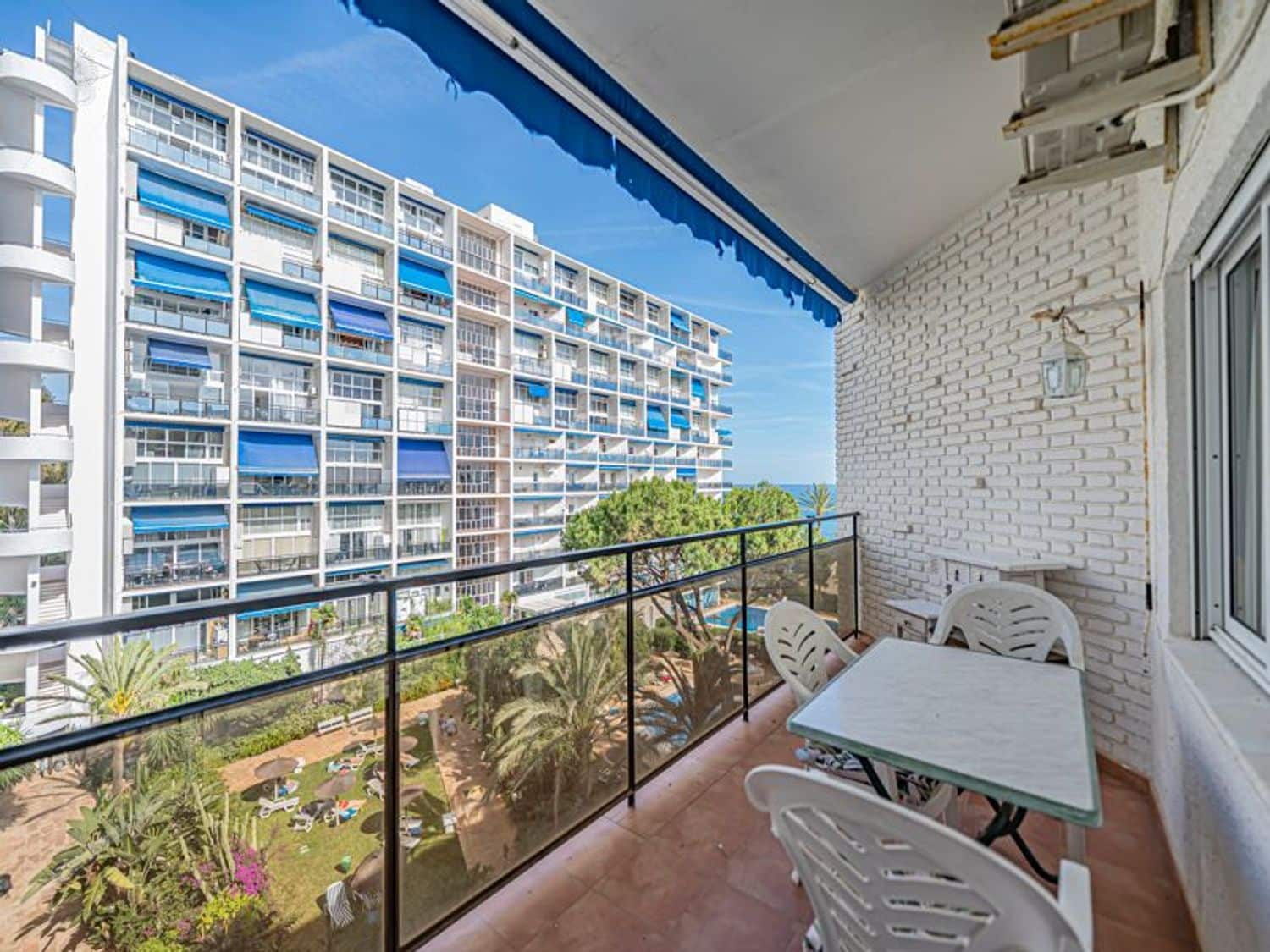 1 makuuhuone Huoneisto myytävänä paikassa Marbella mukana uima-altaan 
autotalli - 494 000 € (Ref: 9856315)