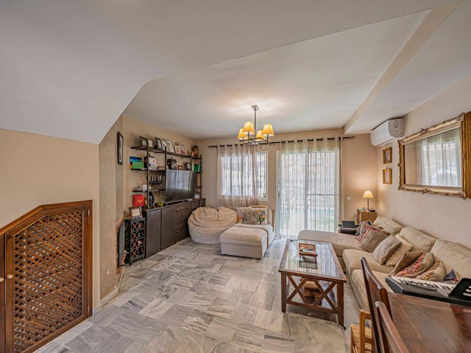 4 quarto Casa em Banda para venda em Marbella com piscina garagem - 529 000 € (Ref: 9858009)