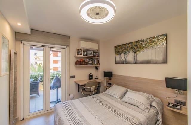 3 slaapkamer Appartement te koop in Playa de Fontanilla, Marbella met zwembad garage - € 995.000 (Ref: 9869791)