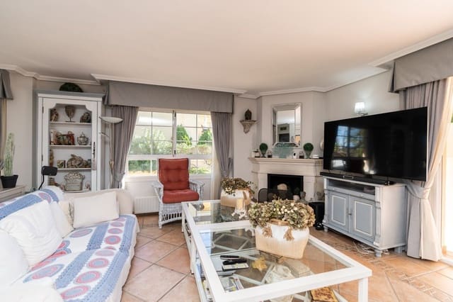 5 sovrum Hus till salu i Guadalmina Alta, Marbella med pool garage - 1 750 000 € (Ref: 9869792)