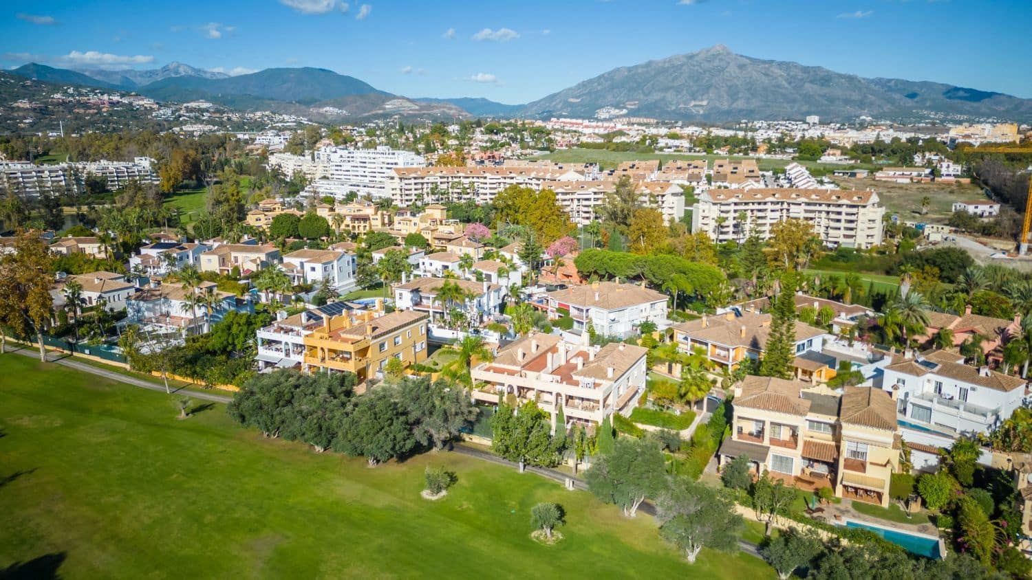 5 sovrum Hus till salu i San Pedro de Alcantara med pool garage - 1 750 000 € (Ref: 9869792)