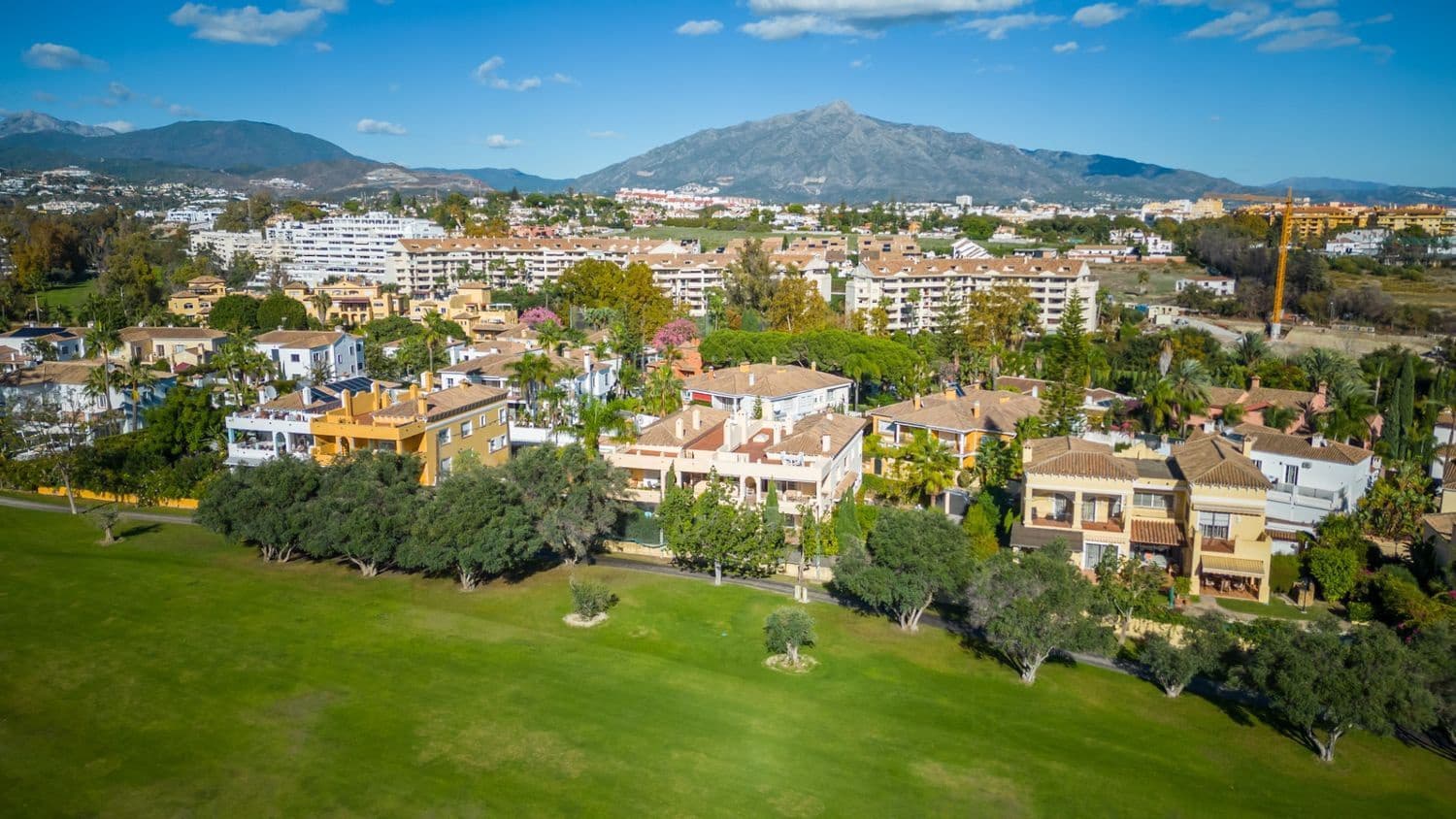 5 sovrum Hus till salu i San Pedro de Alcantara med pool garage - 1 750 000 € (Ref: 9869792)