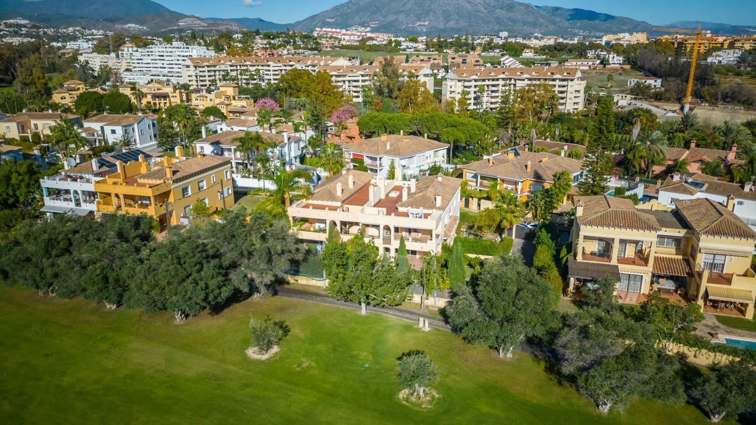 5 sovrum Hus till salu i San Pedro de Alcantara med pool garage - 1 750 000 € (Ref: 9869792)