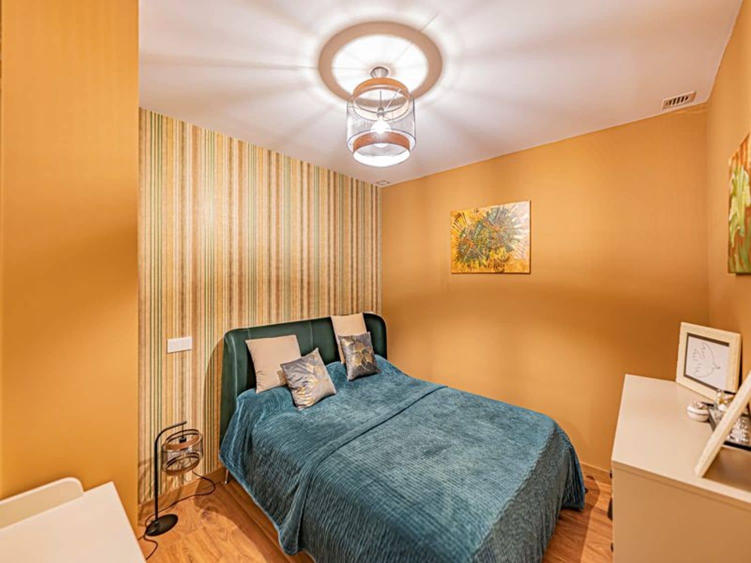 5 sovrum Lägenhet till salu i Benahavis med pool garage - 1 000 000 € (Ref: 9877791)