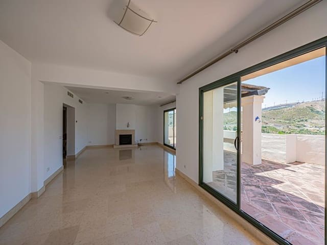 3 sovrum Lägenhet att hyra i Los Arqueros - Puerto del Almendro, Benahavís med pool garage - 5 000 € (Ref: 9885356)