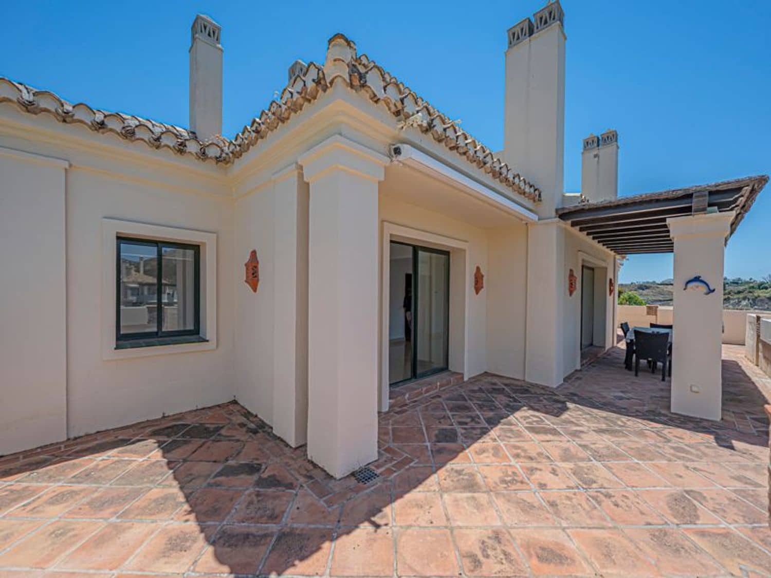3 sovrum Lägenhet att hyra i Benahavis med pool garage - 5 000 € (Ref: 9885356)