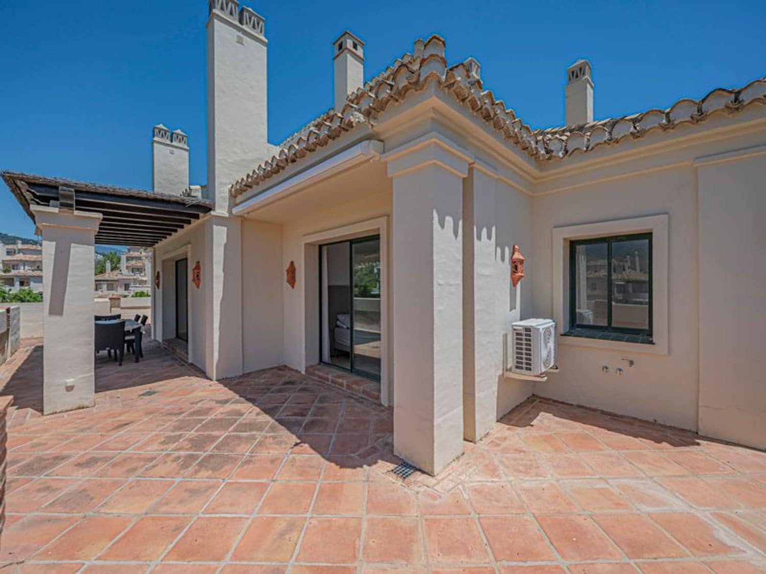 3 soverom Leilighet til salgs i Benahavis med svømmebasseng garasje - € 1 350 000 (Ref: 9885357)