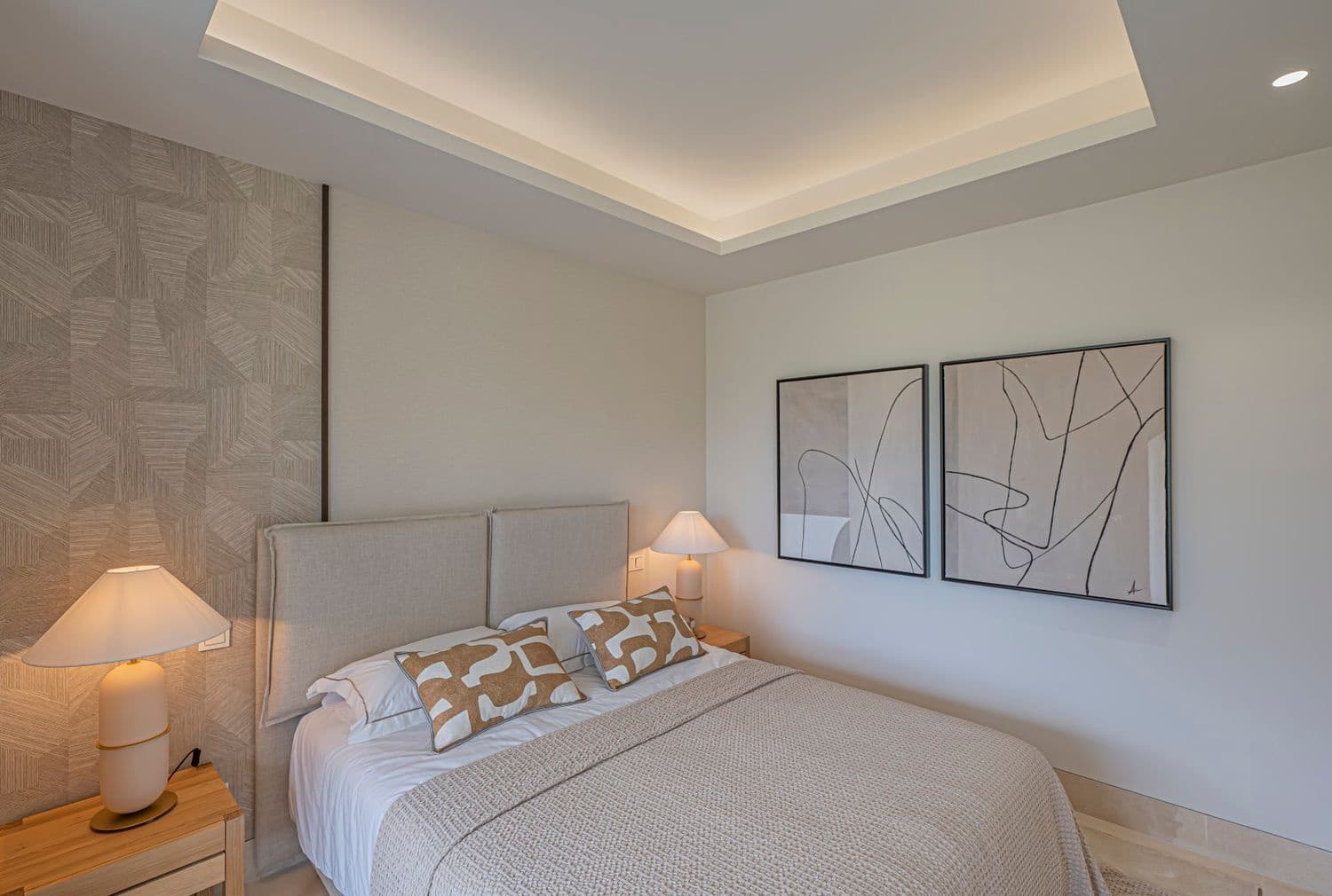 2 chambre Appartement à vendre à Aloha Golf avec piscine garage - 1 150 000 € (Ref: 9889643)
