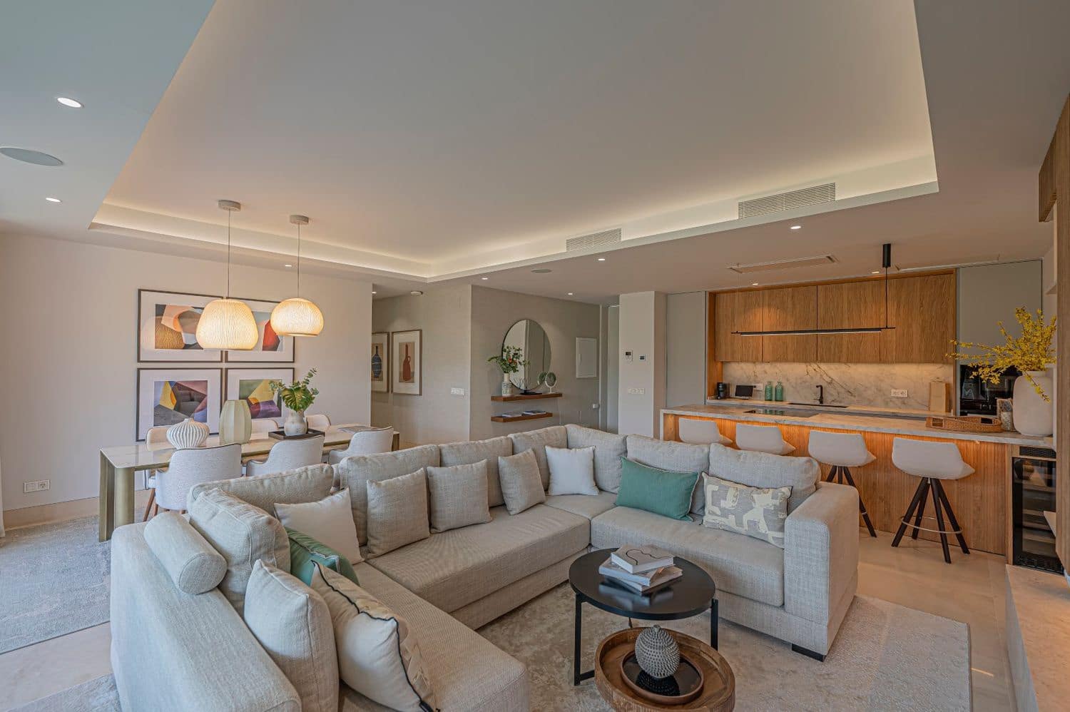 2 chambre Appartement à vendre à Aloha Golf avec piscine garage - 1 150 000 € (Ref: 9889643)